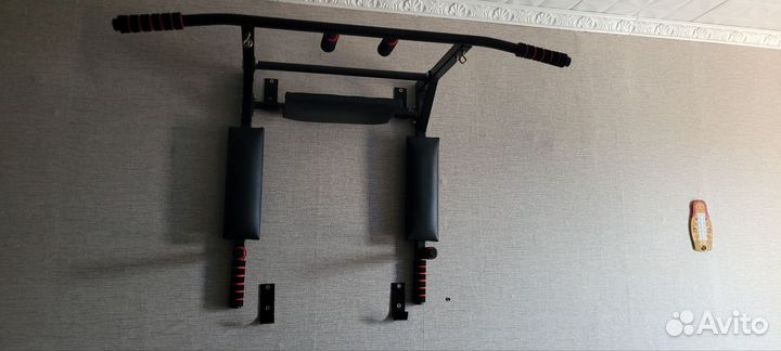 Турник и брусья