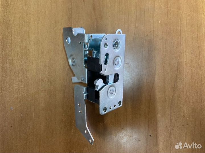 Замок двери правый Man Tgl Tgm Tga