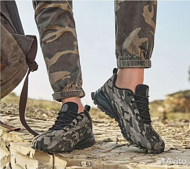 Кроссовки прогулочные