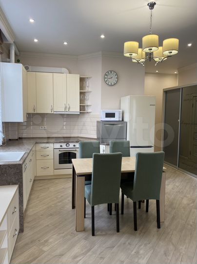 2-к. квартира, 46 м², 2/4 эт.