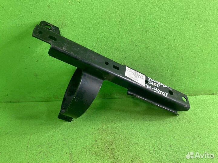 Кронштейн бачка гура mercedes-benz actros MP 4