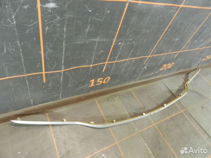 Декоративная накладка бампера-Mercedes-Benz E-W213