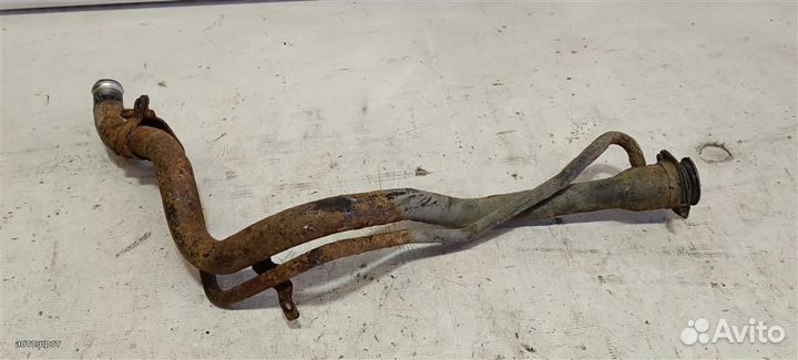 Горловина топливного бака Mitsubishi Lancer 9 03