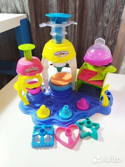 Набор для лепки Play doh Фабрика сладостей
