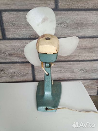 Ретро вентилятор СССР рабочий