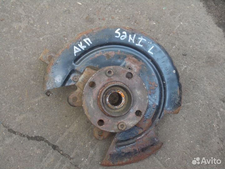 Поворотный кулак передний левый Рено Сандеро 1