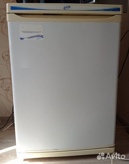 Маленький морозильник «Pozis», Б/У