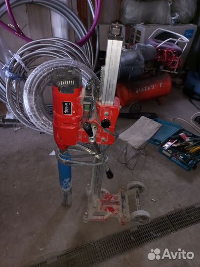 Установка алмазного бурения