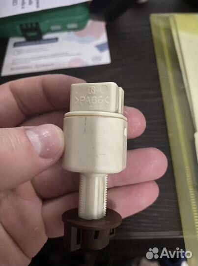 Лягушка тормоза на Avensis