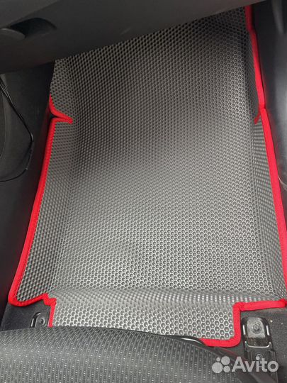 Kia rio 4 eva коврики 3D с бортами(к-т4шт)