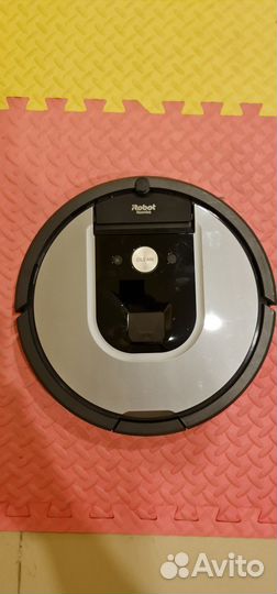 Робот пылесос iRobot Roomba 960