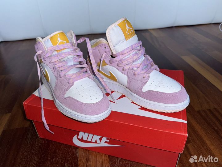 Кроссовки AIR jordan 1 MID SE arctic pink ориг36 р