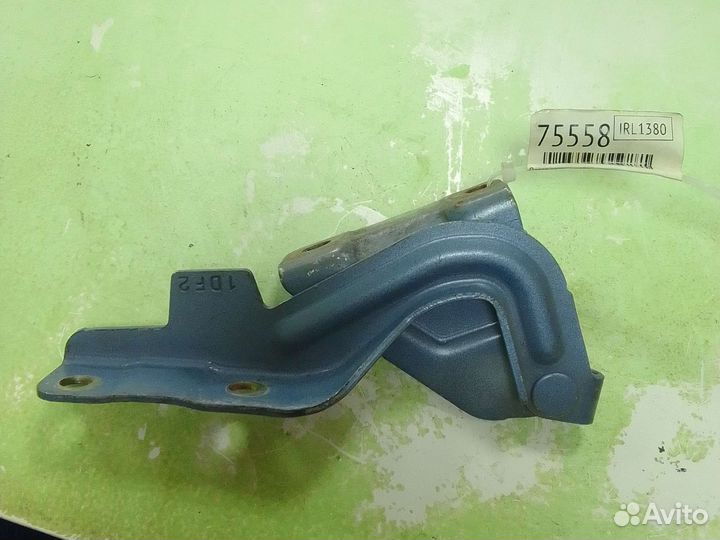 Петля капота Mitsubishi Grandis минивэн 4G69 2004