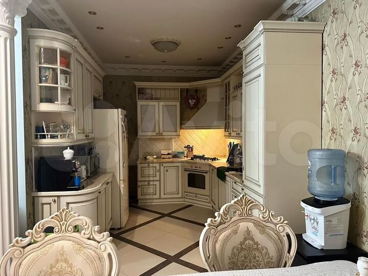 4-к. квартира, 148,5 м², 6/6 эт.