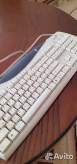 Клавиатура Apple