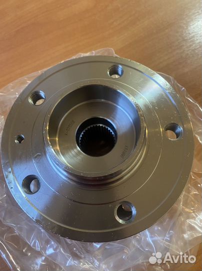 Ступица переднего колеса на volvo(850, C70,S70)