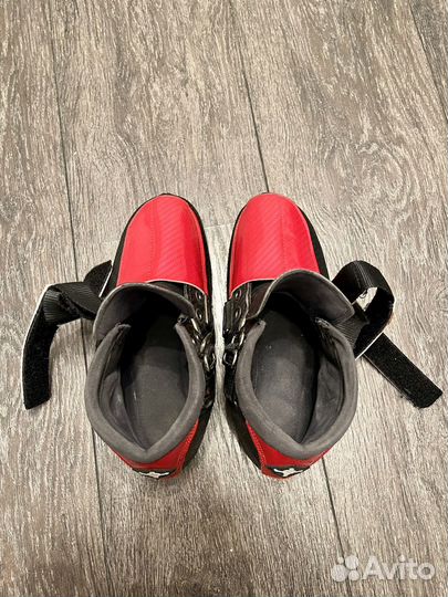 Ботинки для шорт-трека р.37