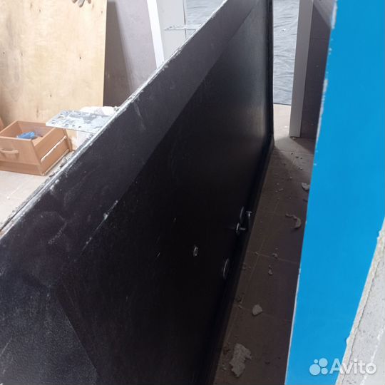 Дверь входная металлическая