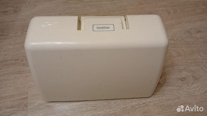 Швейная машина brother