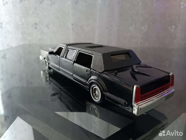 Модели автомобилей 1 24 Lincoln (SS 9733)