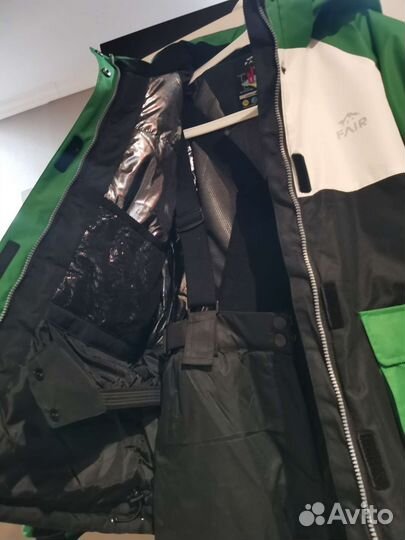 Горнолыжный костюм