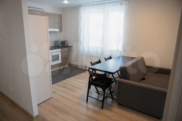 2-к. квартира, 55 м², 10/19 эт.