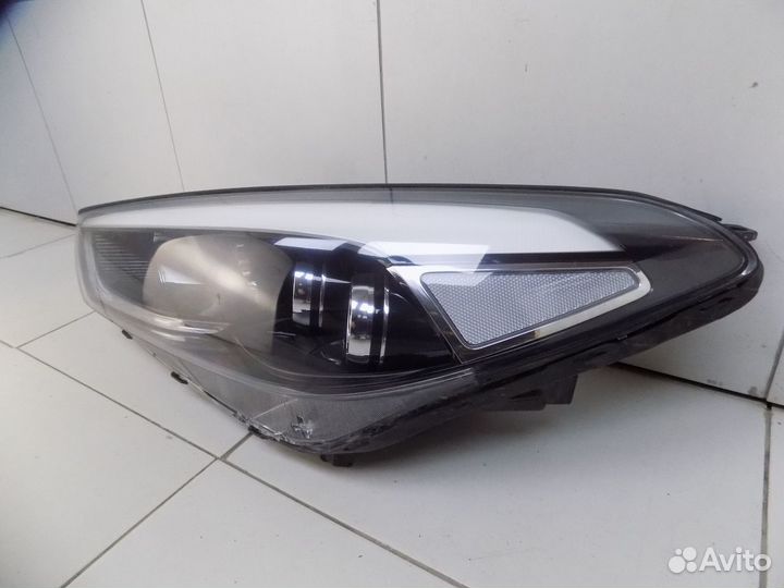 Фара левая Hyundai Tucson