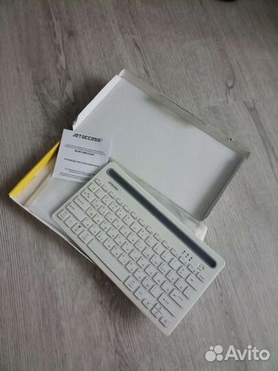 Bluetooth клавиатура