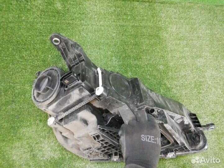 Фара левая Mercedes-Benz GLE