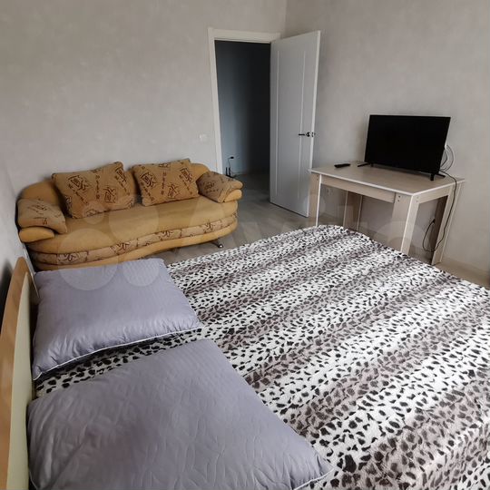 2-к. квартира, 60 м², 6/8 эт.