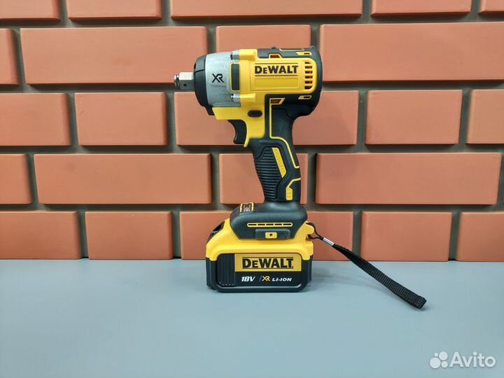 Гайковерт dewalt