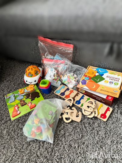 Развивающие игрушки пакетом