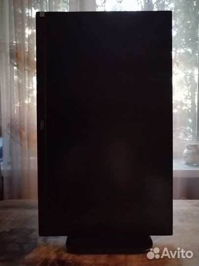 LCD монитор (LED Backlight)