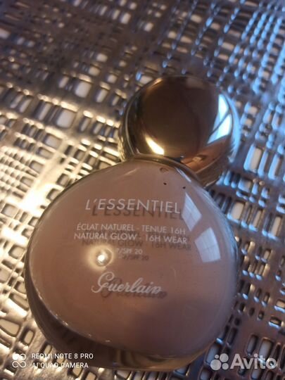 Тональный крем пудра Guerlain l'essentiel