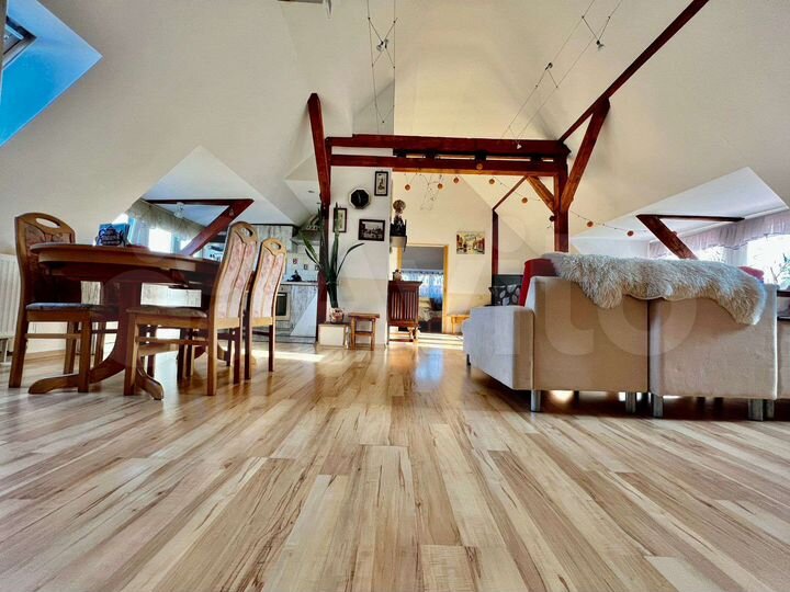 2-к. квартира, 68 м², 3/3 эт.