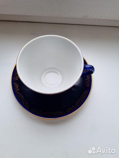 Фарфоровая чайная пара