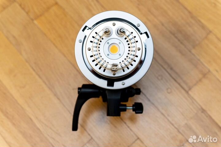 Вспышка Godox MS300V