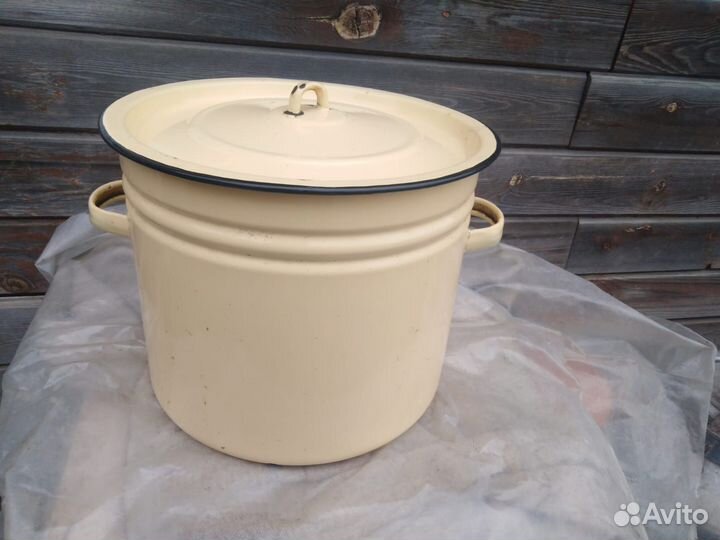 Продам баки, бочку, кастрюли