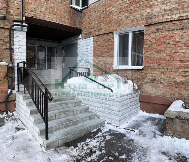 4-к. квартира, 80 м², 1/5 эт.