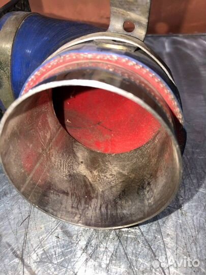 Датчик массового расхода воздуха Volvo V50 MW68