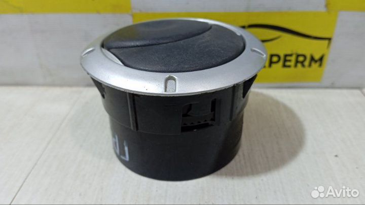 Дефлектор воздушный Renault Logan