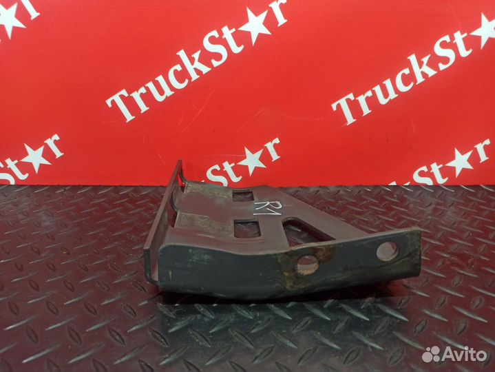 Кронштейн ресивера правый