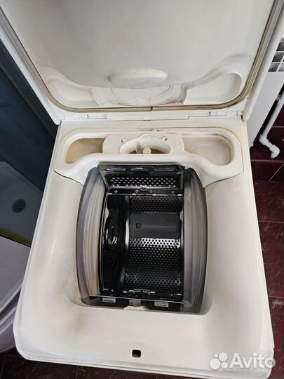 Стиральная машина с вертикальной загрузкой