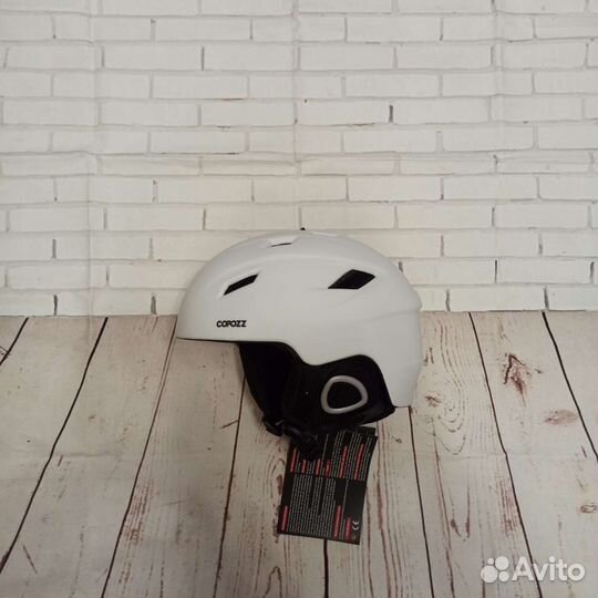 Горнолыжный шлем. Новые. Размеры