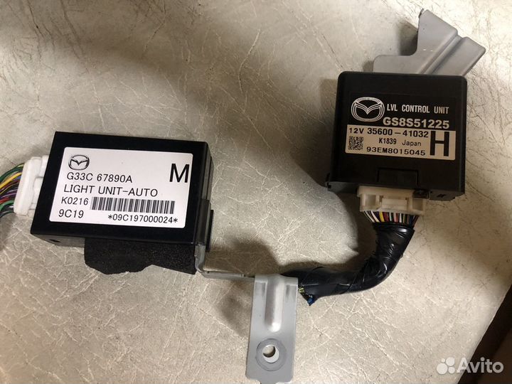 Блок управления светом Mazda