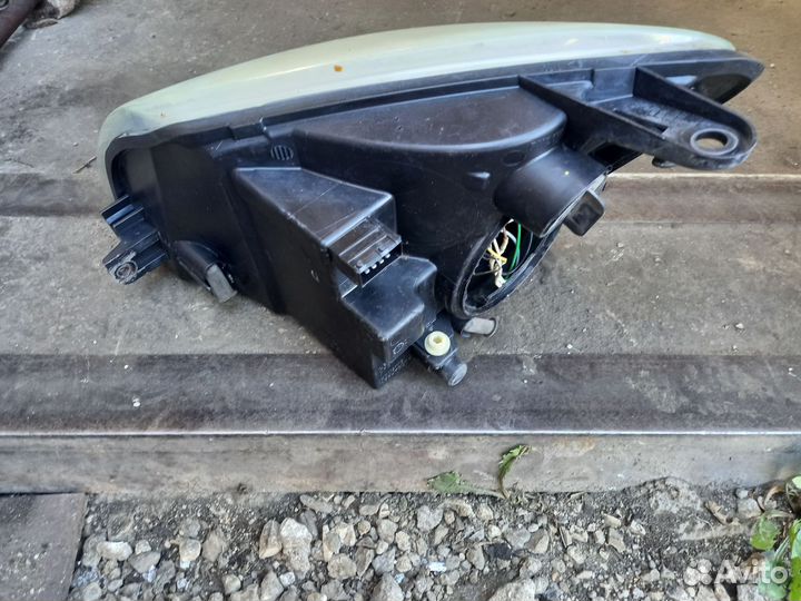 Передняя правая фара Citroen Berlingo m59