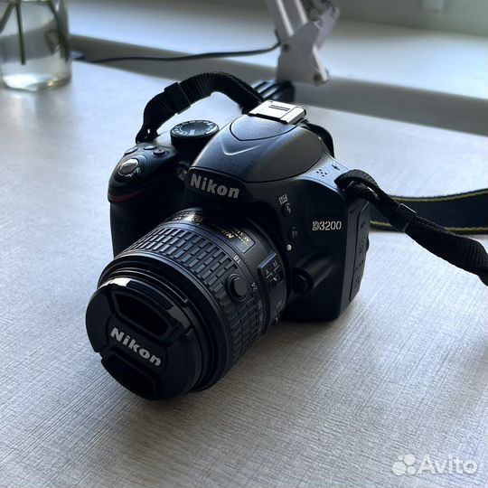 Зеркальный фотоаппарат Nikon D3200