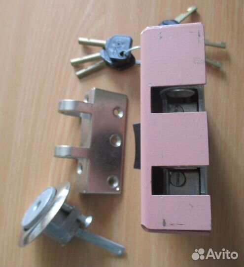 Замок накладной