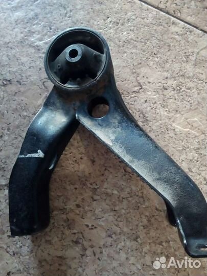 Опора двигателя Митсубиси аsx 4 вд