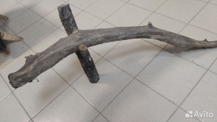 Коряга для декора рыба